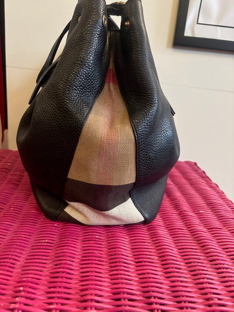 Maidstone hobo tote with plaid sides