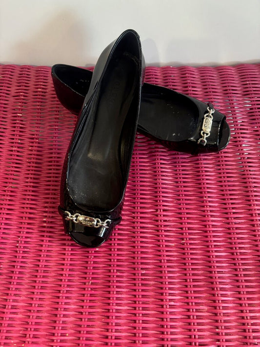 Gucci Peek a Boo Toe Flat